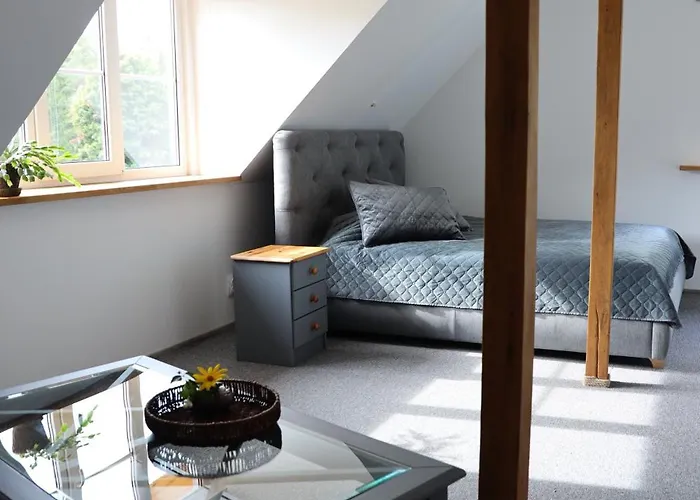 Kuelalistemaja Marta-lovise * Kipi