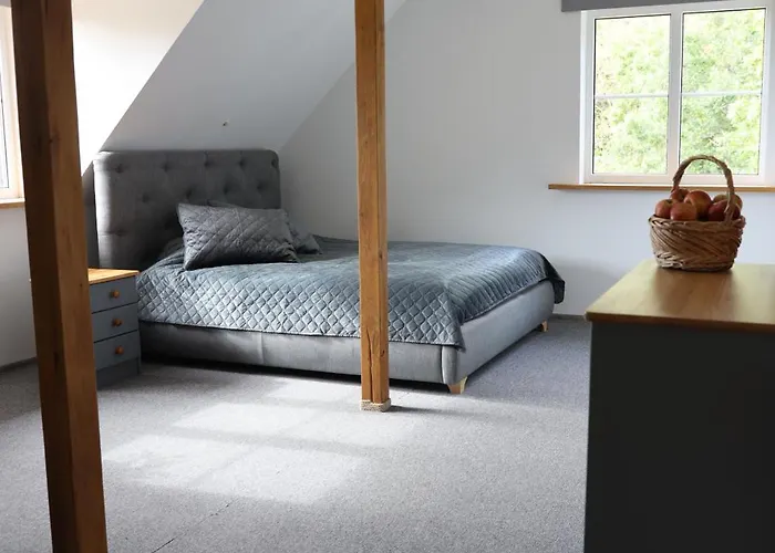 Kuelalistemaja Marta-lovise * Kipi